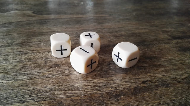 Four fate dice